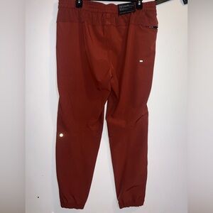 Lululemon license to train jogger